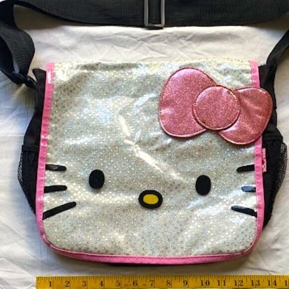 VINTAGE - Hello Kitty Shiny Messenger Bag, Sanrio - Picture 1 of 6
